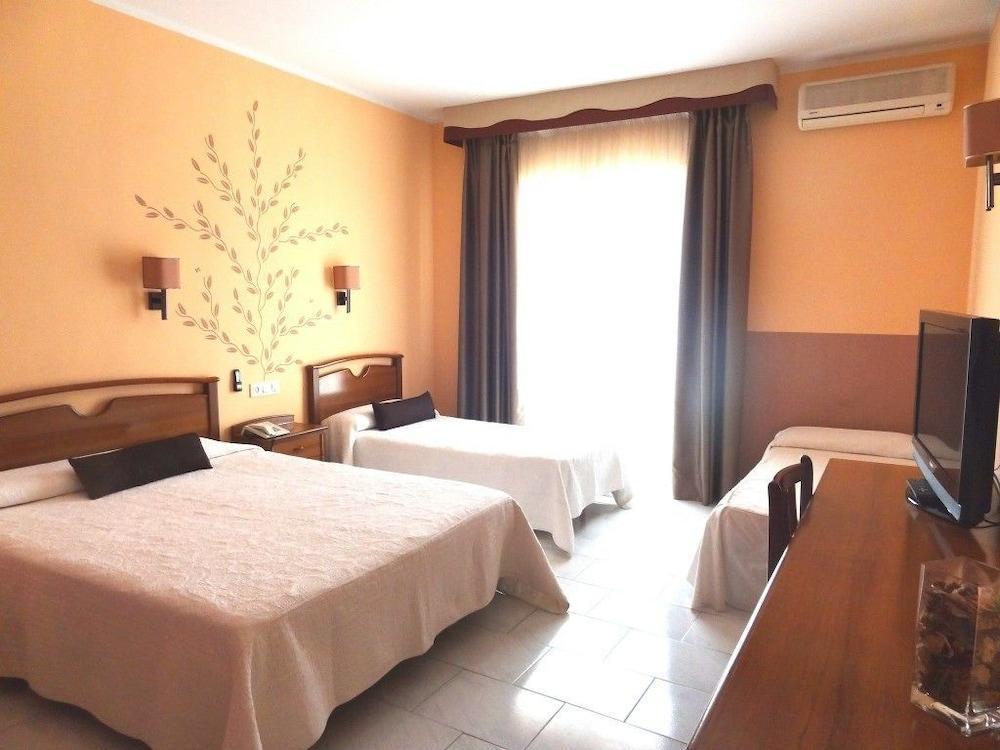 Sant Carlos de la Ràpita Hotel Restaurant Llansola מראה חיצוני תמונה