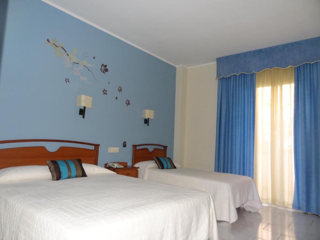 Sant Carlos de la Ràpita Hotel Restaurant Llansola חדר תמונה