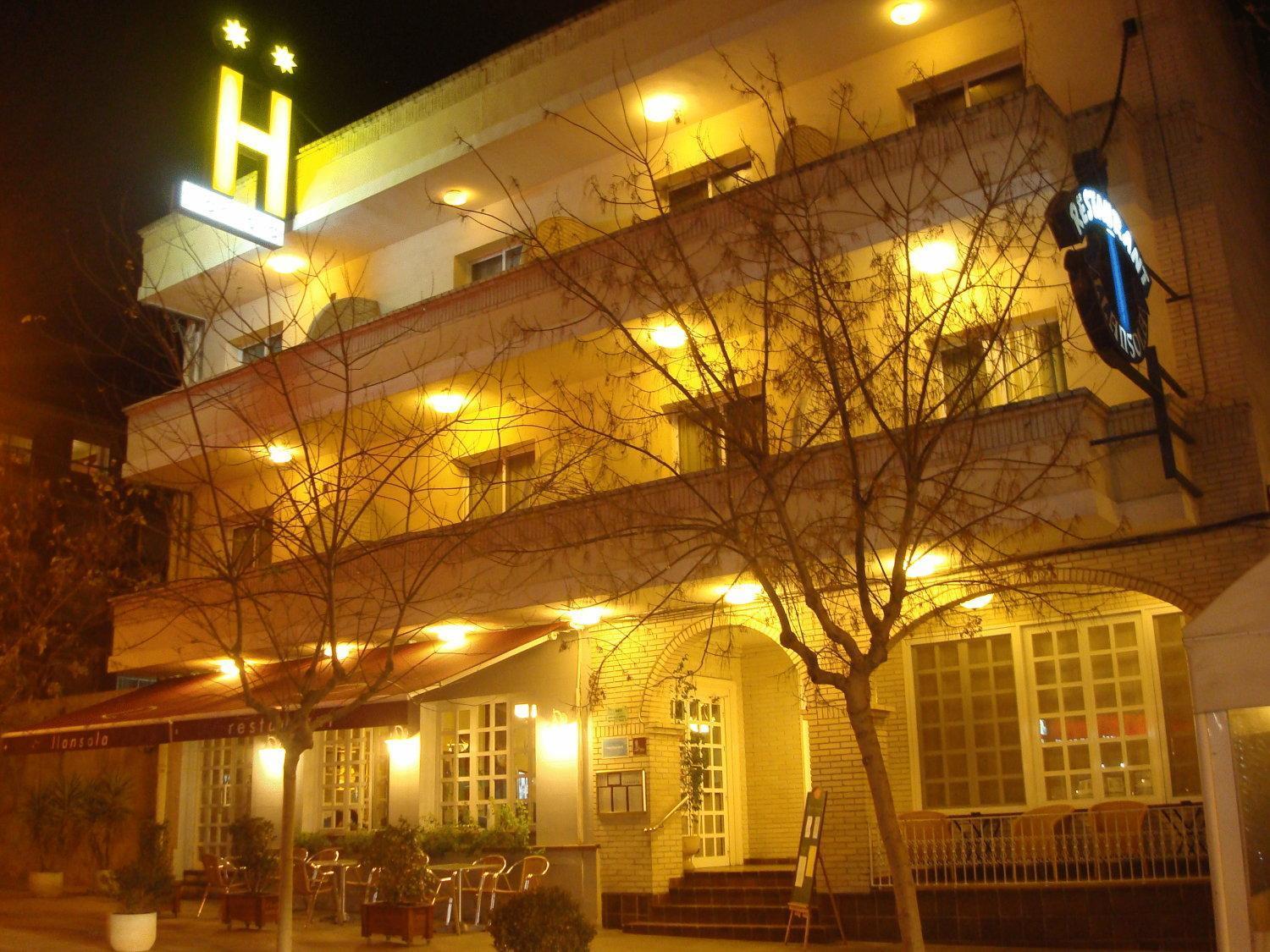 Sant Carlos de la Ràpita Hotel Restaurant Llansola מראה חיצוני תמונה