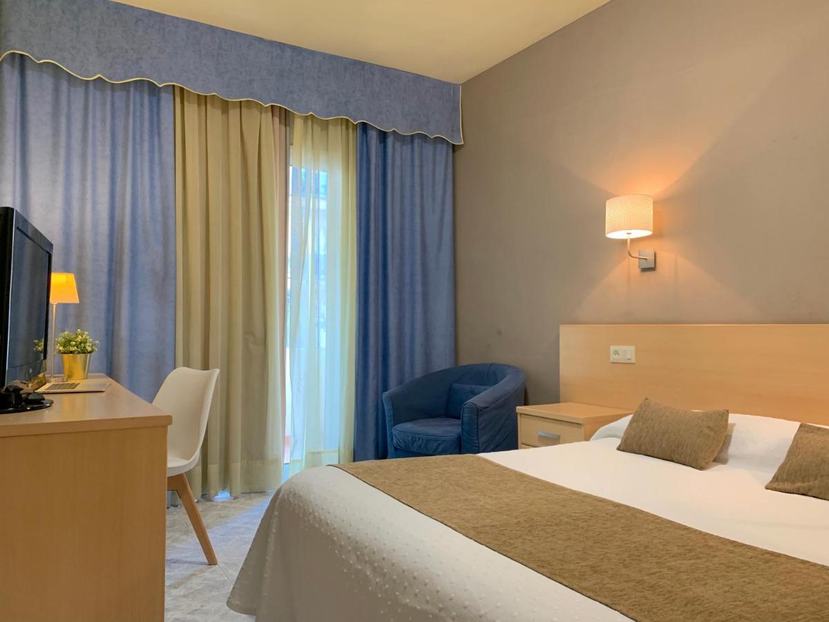 Sant Carlos de la Ràpita Hotel Restaurant Llansola מראה חיצוני תמונה