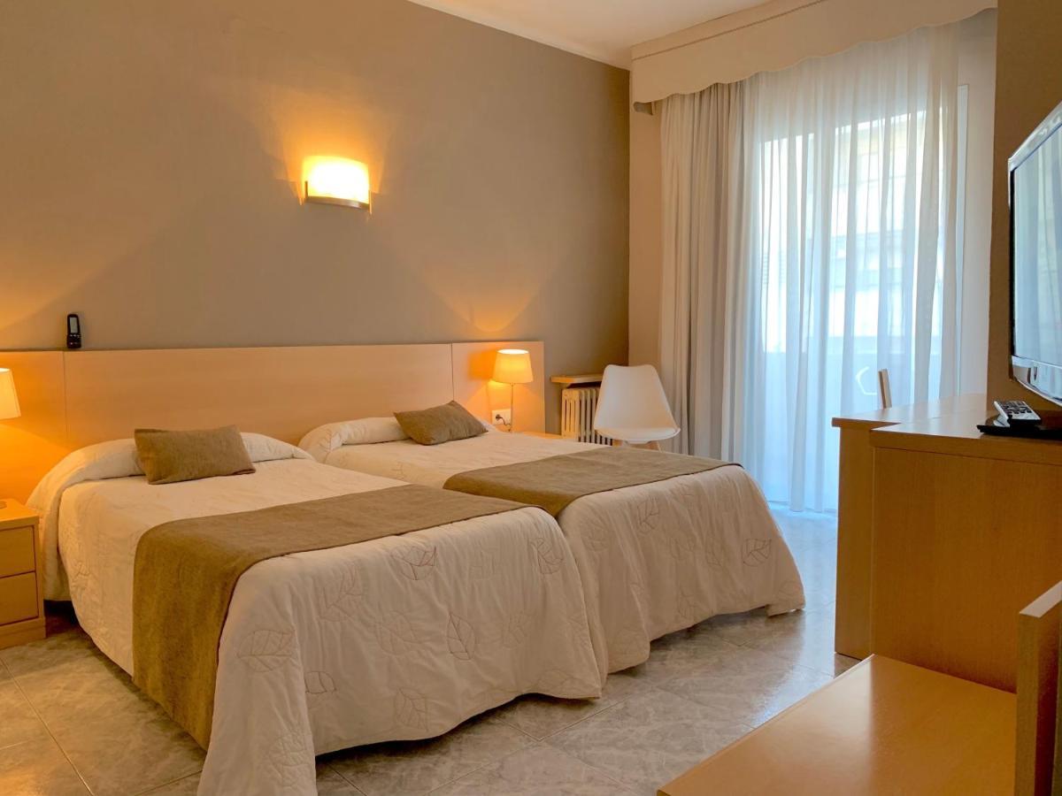 Sant Carlos de la Ràpita Hotel Restaurant Llansola מראה חיצוני תמונה