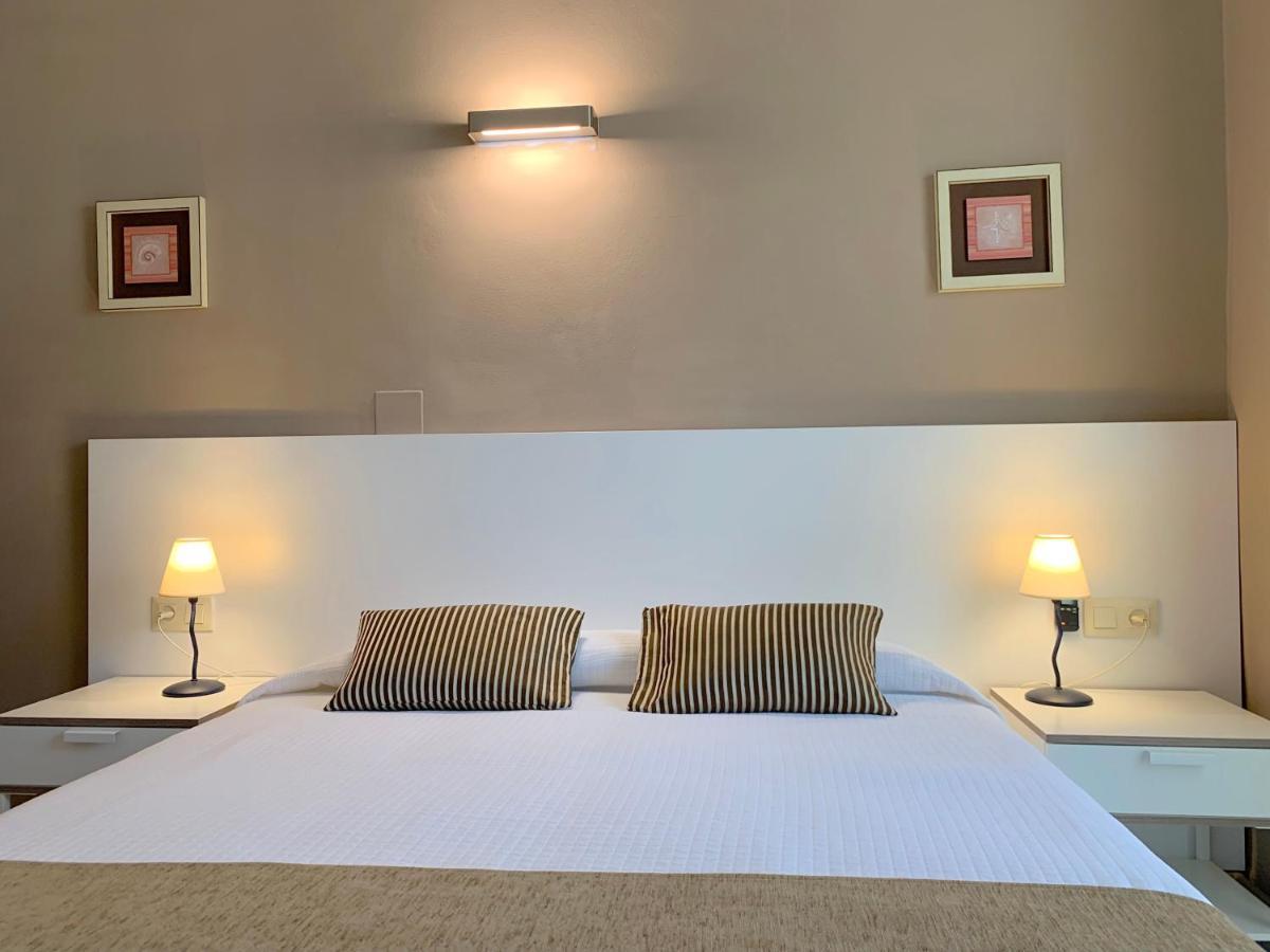 Sant Carlos de la Ràpita Hotel Restaurant Llansola מראה חיצוני תמונה