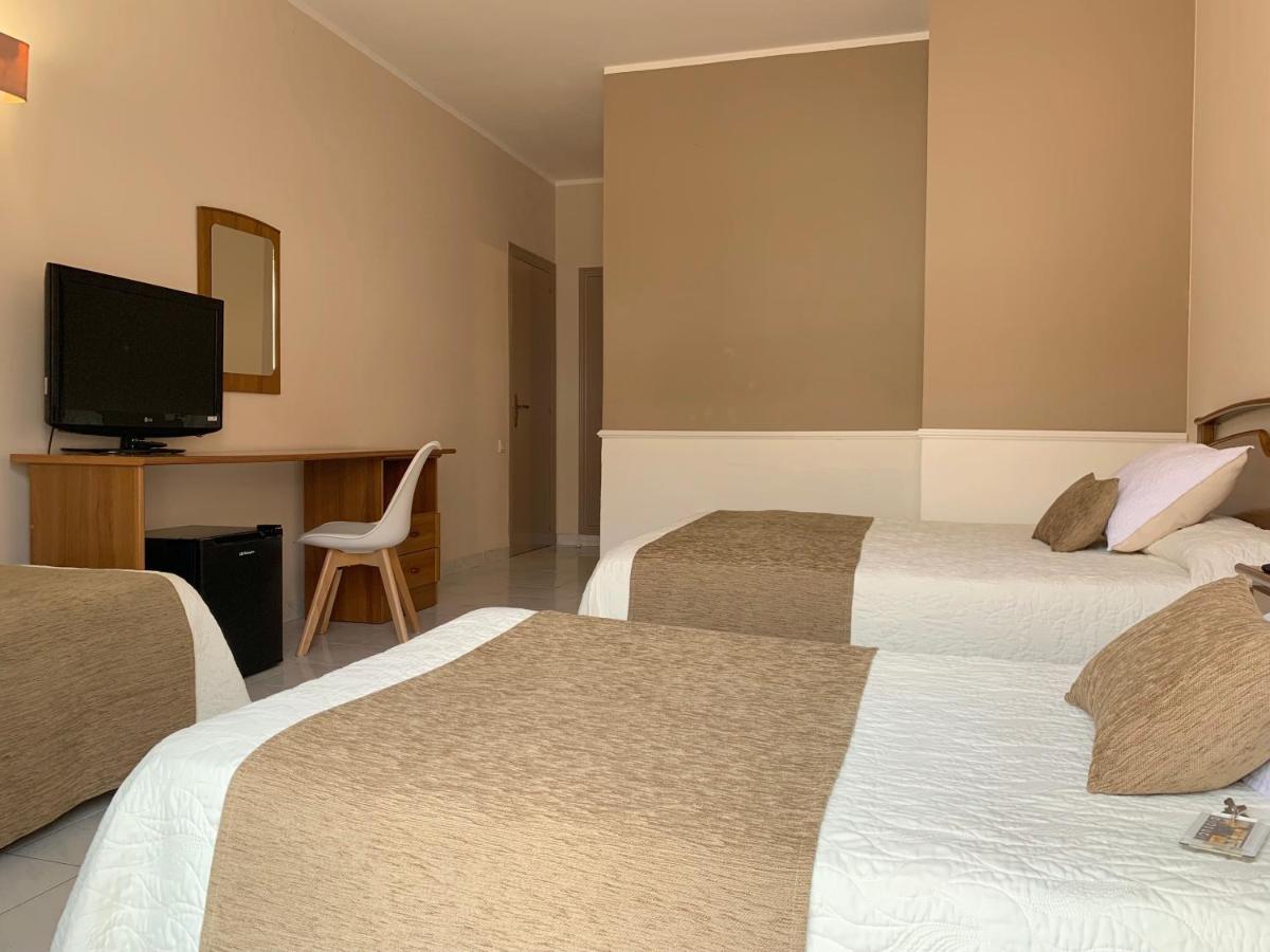 Sant Carlos de la Ràpita Hotel Restaurant Llansola מראה חיצוני תמונה