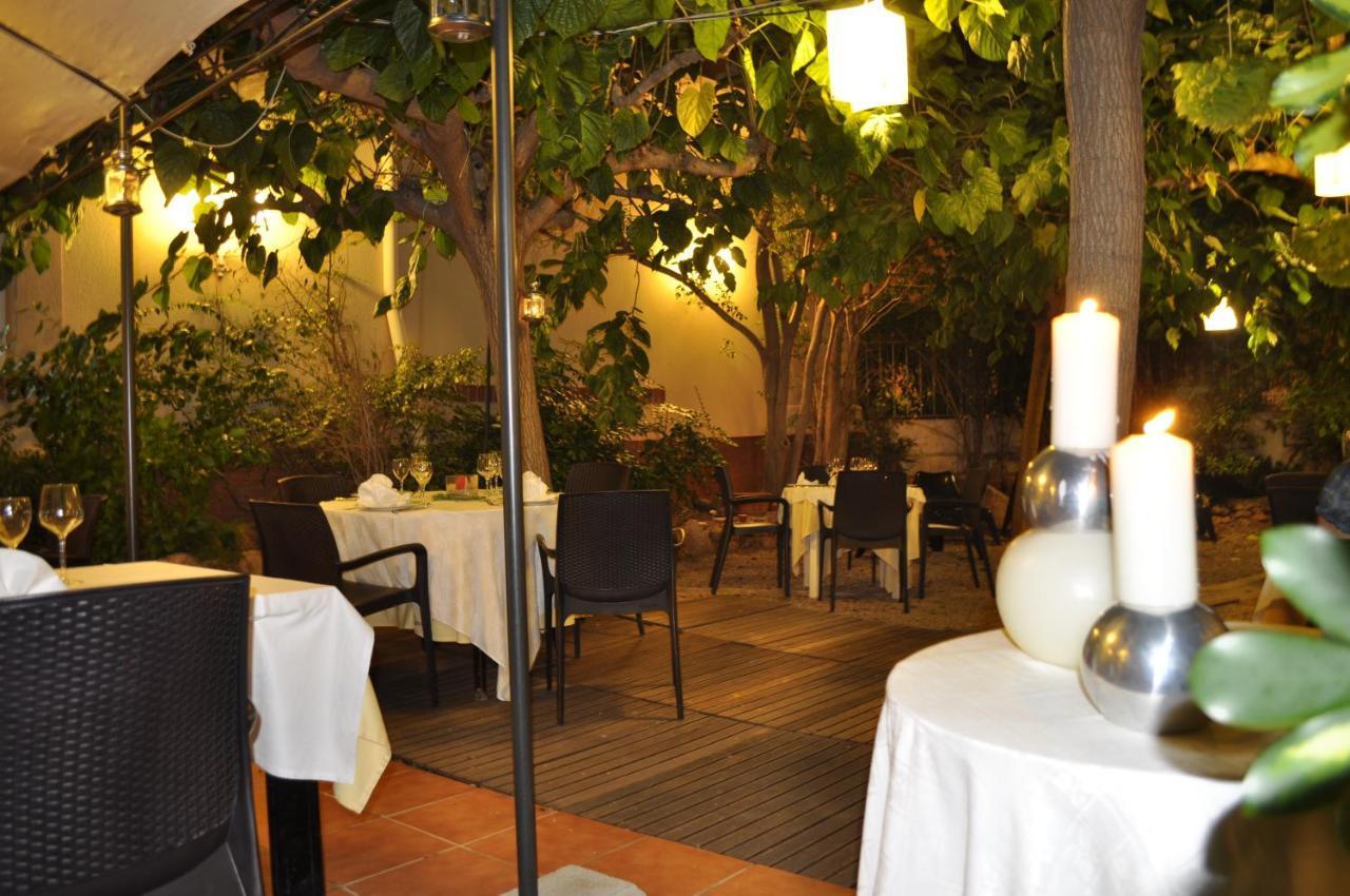 Sant Carlos de la Ràpita Hotel Restaurant Llansola מראה חיצוני תמונה