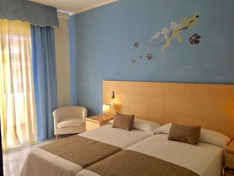 Sant Carlos de la Ràpita Hotel Restaurant Llansola מראה חיצוני תמונה
