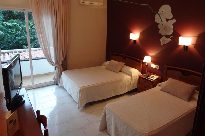 Sant Carlos de la Ràpita Hotel Restaurant Llansola מראה חיצוני תמונה